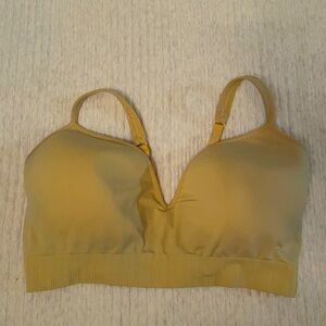 Athleta embrace bra